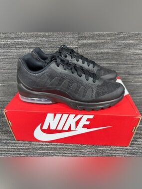 Nike Air Max InVigor Black-Anthracite Men’s 9.5 New